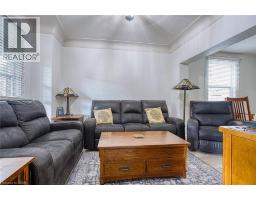 137 WENTWORTH Street N - 5