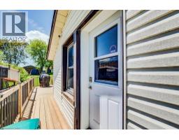 21 MAIN Street W - 32
