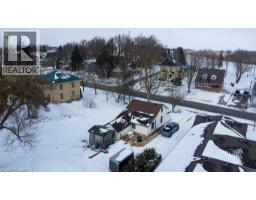 21 MAIN Street W - 39