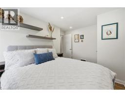 2273 KING Street E - 14