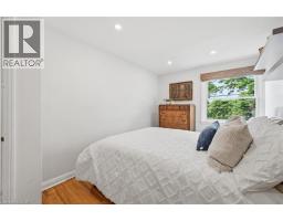 2273 KING Street E - 15