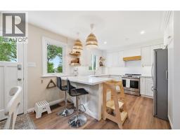 2273 KING Street E - 7
