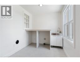 471 LYNEDOCH Road - 7
