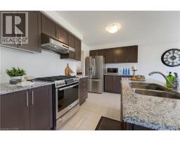 47 NEWCASTLE Court - 8