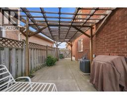11 GABRIELE Court - 41