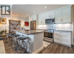 30 HAMILTON Street S UnitNo. 213 - 15