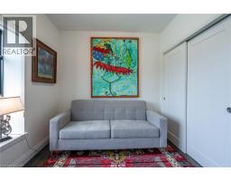 30 HAMILTON Street S UnitNo. 213 - 27
