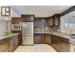 14 ROSE GARDEN Street - 14