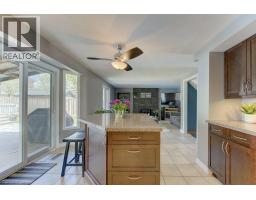 14 ROSE GARDEN Street - 18