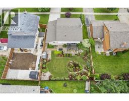 10 RADCLIFFE Drive - 39