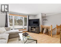 230 SAUGEEN Street - 13