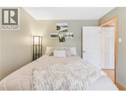 230 SAUGEEN Street - 35