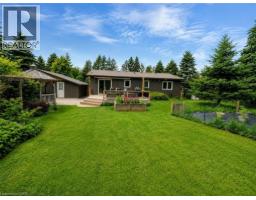 230 SAUGEEN Street - 9