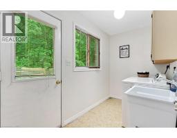 31 PINEWARBLER Drive - 24