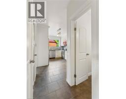 580 WEBER Street E - 11