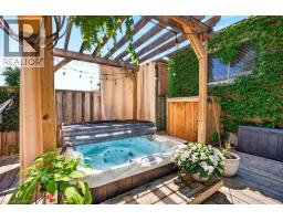 102 BIRCHLAWN Drive - 42