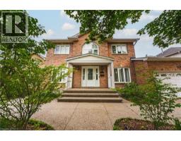 21 MOSS Boulevard - 1