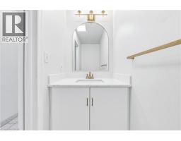 21 MOSS Boulevard - 16
