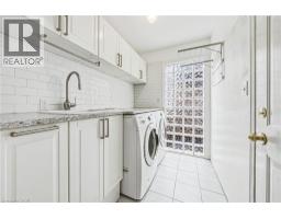 21 MOSS Boulevard - 17