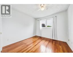 21 MOSS Boulevard - 19
