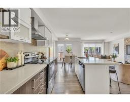 6 SHERWAY Street - 11