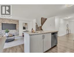 6 SHERWAY Street - 12