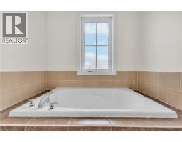 6 SHERWAY Street - 24