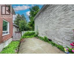 56 AGNES Street - 13
