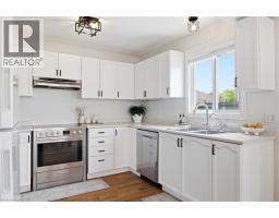 770 BROCK Street - 14
