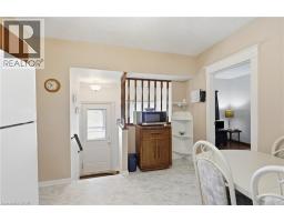 73 TUXEDO Avenue N - 13
