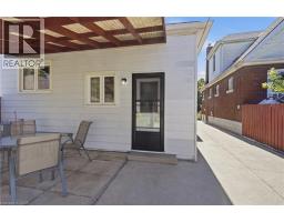 73 TUXEDO Avenue N - 29