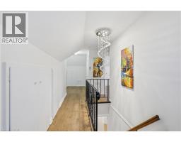 29 SECOND Street N - 17