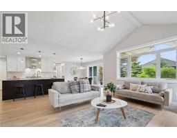 33 WATERLOO Street - 11
