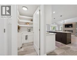 33 WATERLOO Street - 6