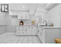 3334 TRELAWNY Circle - 34