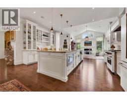 585 REGAL Place - 6