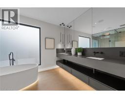 298 STRATHCONA Drive - 16