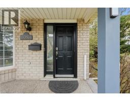 5010 BUNTON Crescent - 3