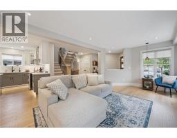 24 WATSON Crescent - 11