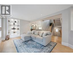 24 WATSON Crescent - 12