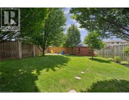 24 WATSON Crescent - 34