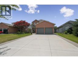 24 WATSON Crescent - 8