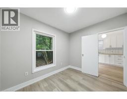 81 CAMBRIDGE Avenue - 17