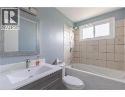 31 CANTERBURY Drive - 13