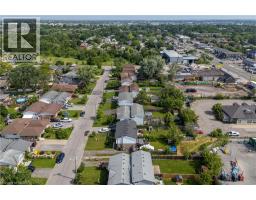 31 CANTERBURY Drive - 25
