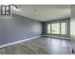 31 CANTERBURY Drive - 5