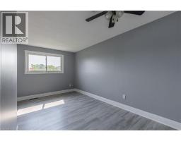 31 CANTERBURY Drive - 8