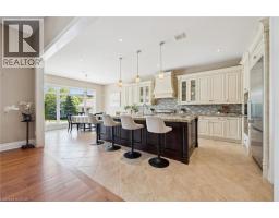 596 REGAL Place - 12