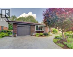 93 BRIARGATE Drive - 1