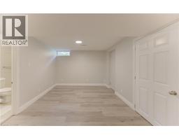 93 BRIARGATE Drive - 39